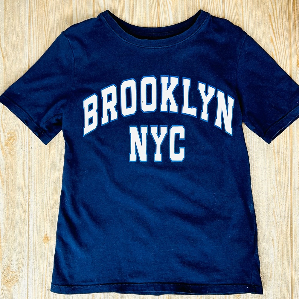 Navy Blue Brooklyn NYC  sz 6 New York T-Shirt